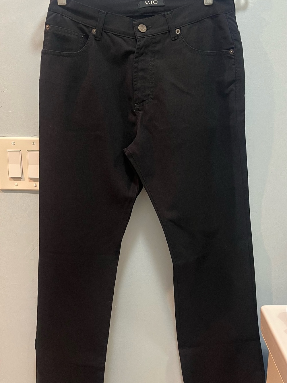 VJC Men’s Black Dress Pants – Classic Straight Fit